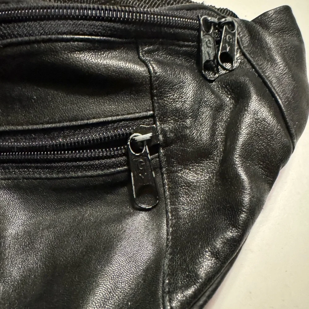 Vintage Black Leather Unisex Adult Men’s Women’s Hip Fanny Pack India RARE